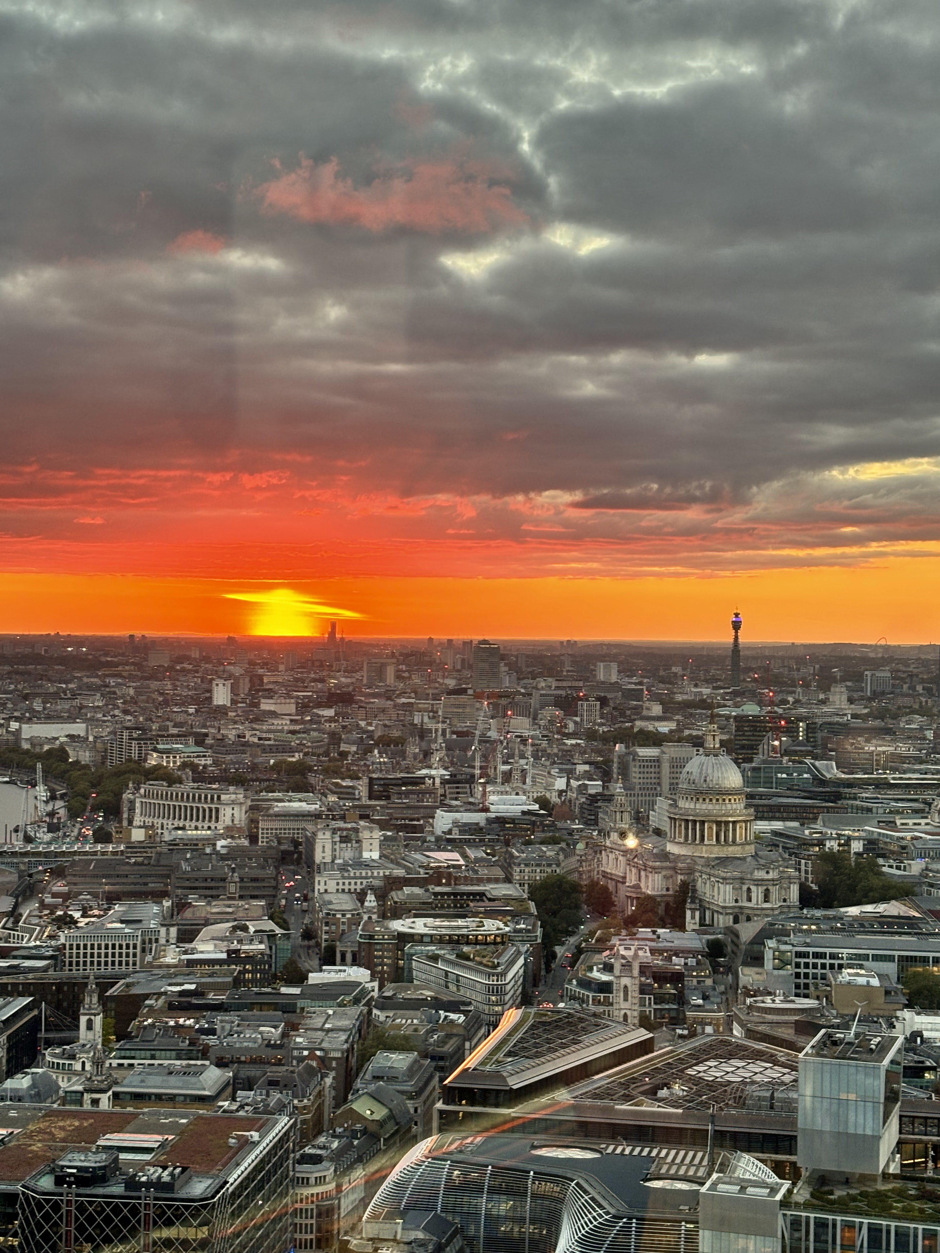 London, working, meeting new folks and training to Edinburgh